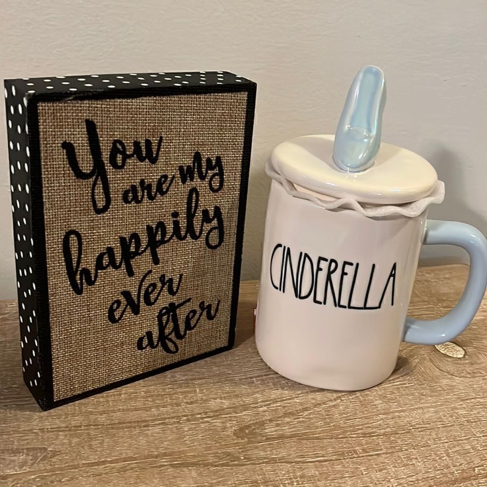 RAE DUNN NWT CINDERELLA MUG WITH TOPPER